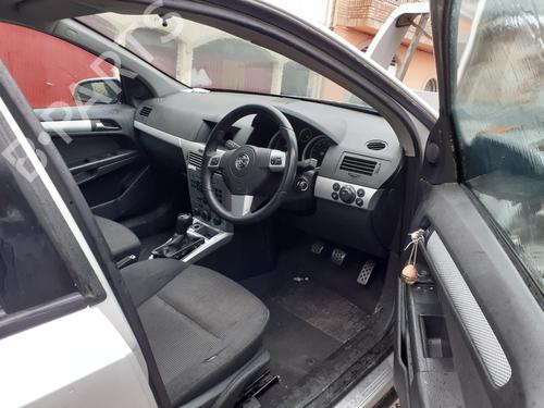 Rear parcel shelf OPEL ASTRA H (A04) 1.7 CDTI (L48) | BP7566953C85 