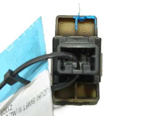 Pulsante luci di emergenza SUZUKI SWIFT III (MZ, EZ) 1.3 DDiS (RS413D) | BP17648139I22 