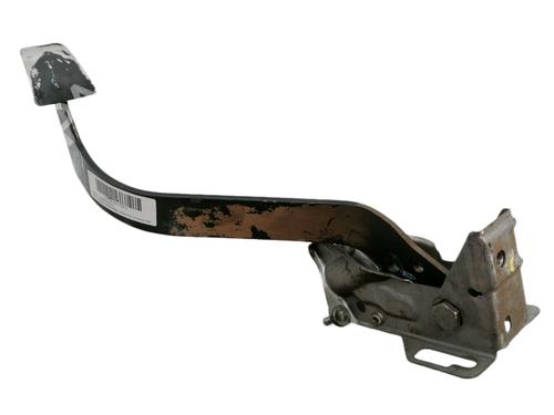 Used Clutch pedal MITSUBISHI PAJERO III (V7_W, V6_W) 3.2 Di-D (V68W, V78W) (165 hp) 10678093