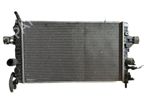 Used Water radiator OPEL ZAFIRA / ZAFIRA FAMILY B (A05) [2005-2019]  16825005