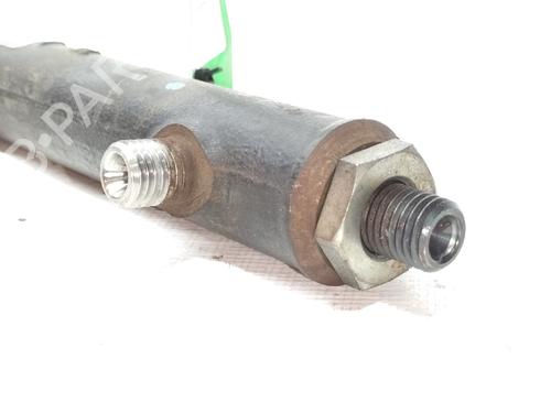 Injection rail LAND ROVER RANGE ROVER SPORT I (L320) 2.7 D 4x4 | BP8687225M98 