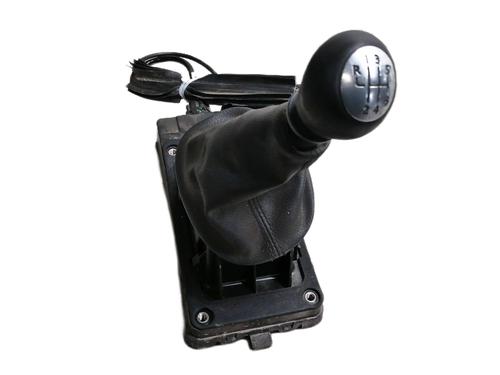 Used Gear lever DACIA DUSTER (HS_) 1.5 dCi (HSMC) (107 hp) 16933450