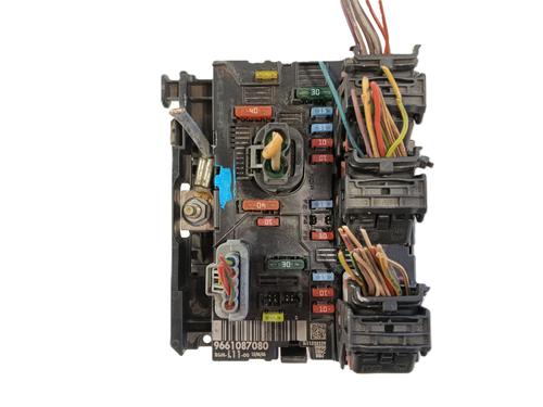Used Fuse box Fuse box PEUGEOT 307 CC (3B) 1.6 16V (110 hp) 32732389 32732389