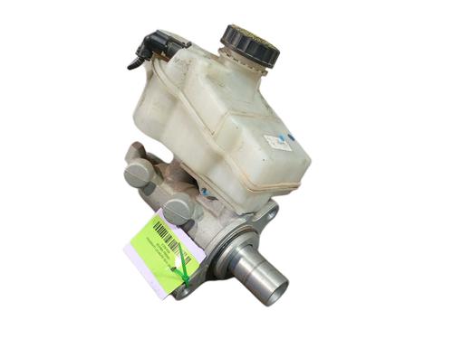 Used Brake master cylinder Brake master cylinder MASERATI LEVANTE SUV (M161) 3.0 D Q4 (275 hp) 39744216 39744216