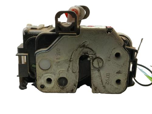 Front left lock FIAT 500 (312_) 1.2 (312AXA1A) | BP24842708C98