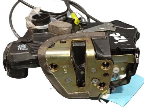 Front left lock TOYOTA AVENSIS (_T25_) 1.8 VVT-i (ZZT251_, ZZT251R) | BP22236245C98 