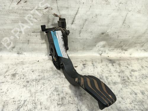 Used Pedal DACIA DUSTER (HM_) 1.5 dCi 115 (HMAD) (116 hp) 19421591
