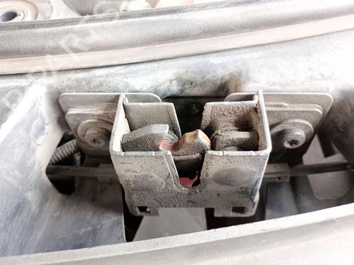 Hood lock LAND ROVER RANGE ROVER SPORT I (L320) 2.7 D 4x4 | BP20335949C133 