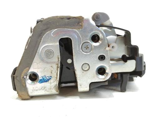 rear-right-lock-toyota-rav-4-iii-_a3_-22-d-4wd-ala30_-ala30r-a046693-2005-2006-2007-2008-2009-2010-2011-2012-2013-2014-8309518 main image