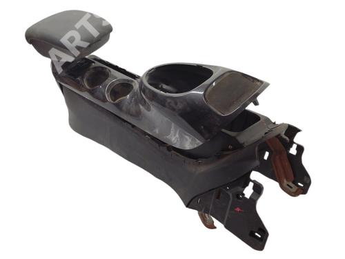 Used Armrest / Center console Armrest / Center console NISSAN JUKE (F15) 1.5 dCi (110 hp) 10509020 10509020