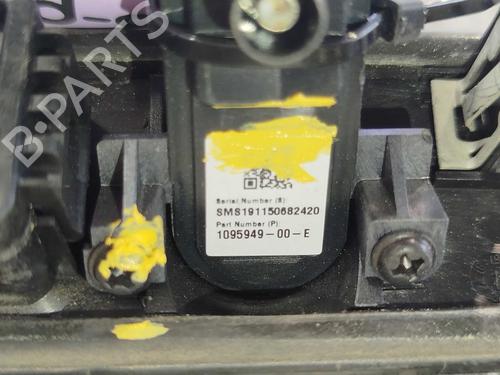 Tailgate handle TESLA MODEL 3 (5YJ3) EV AWD | BP39687780C132 - Image 4