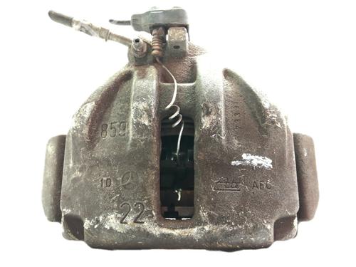 Used Right front brake caliper MERCEDES-BENZ VITO Van (W638) [1997-2003]  11579441