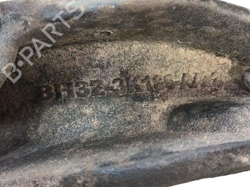 Left front steering knuckle LAND ROVER RANGE ROVER SPORT I (L320) 3.0 D 4x4 | BP32454588M25