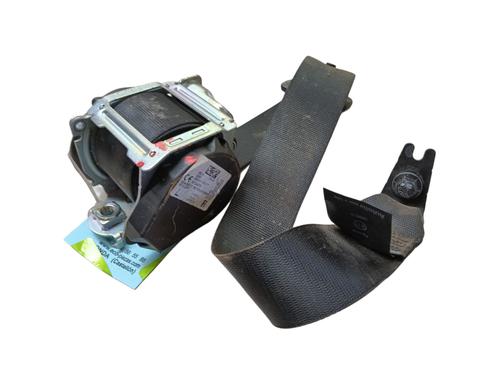 Used Rear left seatbelt LYNK & CO 01 PHEV (261 hp) 29970441