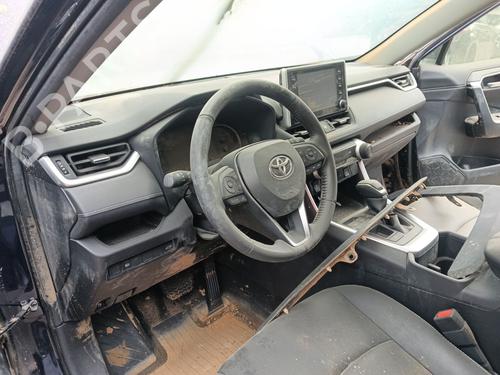 Armrest / Center console TOYOTA RAV 4 V (_A5_, _H5_) 2.5 Hybrid AWD (AXAH54) | BP32502683I20 