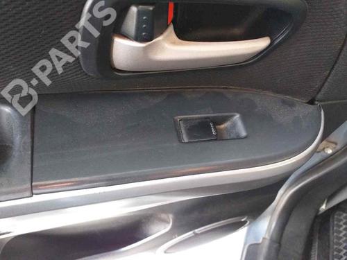Used Left rear window switch Left rear window switch SUZUKI GRAND VITARA II (JT, TE, TD) 2.0 (JB420) (140 hp) 7675253 7675253