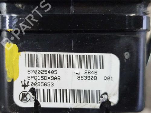 Right rear window switch MASERATI LEVANTE SUV (M161) 3.0 D Q4 | BP39987500I28 - Image 3