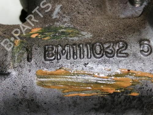 Brake master cylinder HYUNDAI H-1 / STAREX Bus (A1) 2.5 TCi | BP9345527M77 