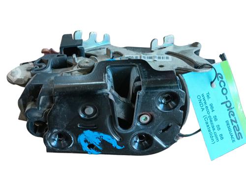 Used Front left lock MERCEDES-BENZ VITO / MIXTO Van (W639) 111 CDI (639.601, 639.603, 639.605) (109 hp) 28576429