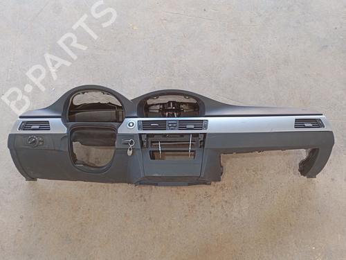 dashboard-bmw-3-e90-2004-2005-2006-2007-2008-2009-2010-2011-2012-32488988 main image