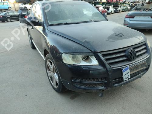 Left headlight VW TOUAREG (7LA, 7L6, 7L7) 2.5 R5 TDI | BP29355985C28 