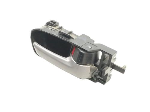 Used Front right interior door handle Front right interior door handle SUZUKI GRAND VITARA II (JT, TE, TD) 2.0 (JB420) (140 hp) 9293067 9293067
