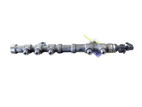 Used Injection rail Injection rail FIAT 500L (351_, 352_) 1.3 D Multijet (199LXY1A, 199LXY11) (84 hp) 40448030 40448030