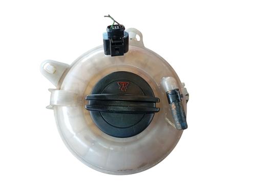 Used Expansion tank AUDI Q2 (GAB, GAG) 1.6 TDI (115 hp) 30881492