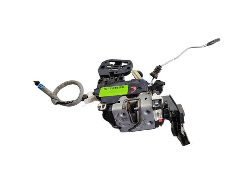 front-right-lock-mercedes-benz-cla-coupe-c117-2013-2014-2015-2016-2017-2018-2019-39030963 main image