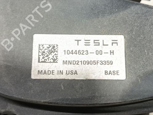 BP17895610M107 | Venstre bremsekaliber bag TESLA MODEL 3 (5YJ3) EV AWD BP17895610M107