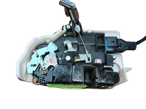 Used Front left lock VW TOURAN (1T3) 1.6 TDI (105 hp) 29751202