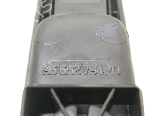 Right rear window switch PEUGEOT 5008 (0U_, 0E_) 1.6 HDi | BP9367044I28 