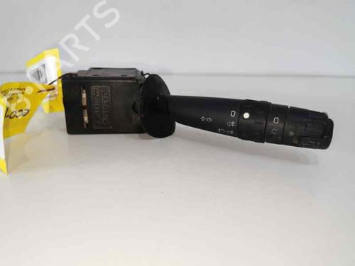 Used Steering column stalk CITROËN XSARA (N1) 2.0 HDi 90 (90 hp) 5370753