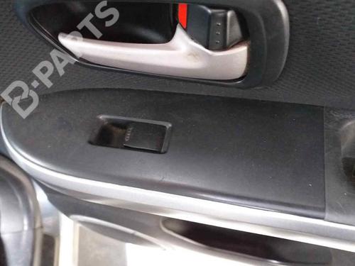 Used Right rear window switch Right rear window switch SUZUKI GRAND VITARA II (JT, TE, TD) 2.0 (JB420) (140 hp) 7675252 7675252