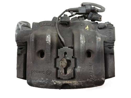 Used Right front brake caliper Right front brake caliper IVECO DAILY III Van 35 S 13 V,35 C 13 V (125 hp) 35952825 35952825