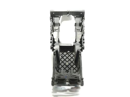 Armrest / Center console LAND ROVER RANGE ROVER SPORT I (L320) 2.7 D 4x4 | BP8319591I20 
