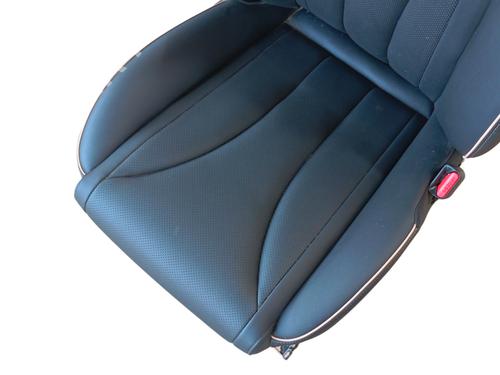 Conjunto de bancos OMODA 5 | BP29132149C78 - Image 18