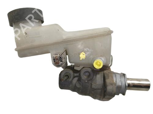Used Brake master cylinder TOYOTA YARIS (_P1_) 1.0 (SCP10_, SCP10R) (68 hp) 9643440