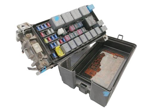 Used Fuse box KIA SORENTO I (JC) 2.4 (139 hp) 9949902