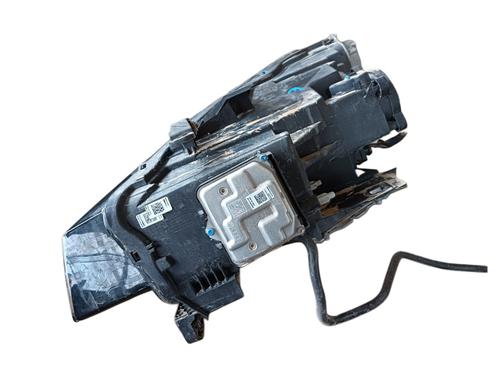 Right headlight AUDI Q2 (GAB, GAG) 30 TDI | BP29354813C29 