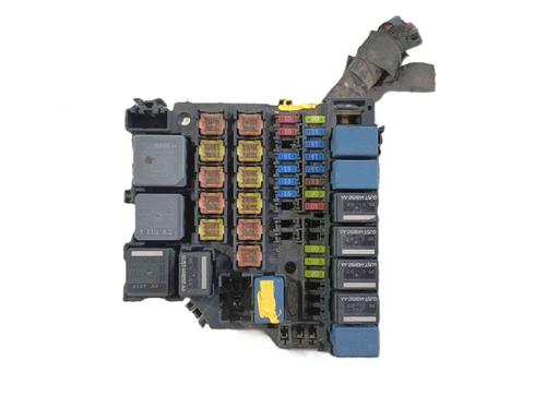 Used Fuse box Fuse box 37199678 37199678