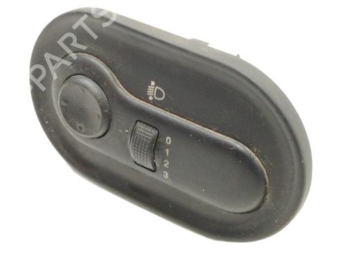 Used Headlight switch DAEWOO LANOS Saloon (KLAT) 1.6 16V (106 hp) 10281496