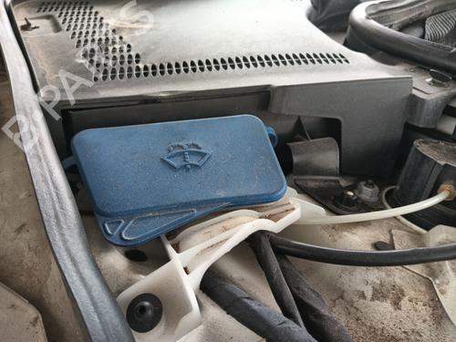 Windscreen washer tank MERCEDES-BENZ CLS (C219) CLS 320 CDI (219.322) | BP19807002C113 