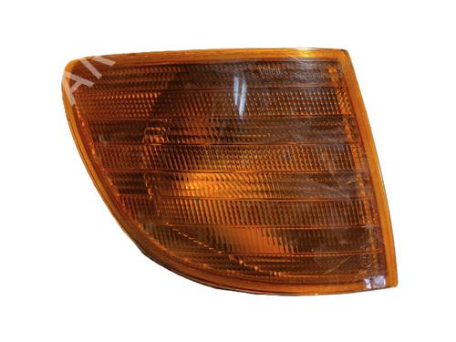 Used Right front indicator MERCEDES-BENZ VITO Van (W638) 108 D 2.3 (638.064, 638.068) (79 hp) 21141204