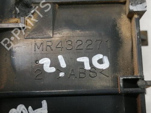 Front left interior door handle MITSUBISHI PAJERO III (V7_W, V6_W) 3.2 Di-D (V68W, V78W) | BP10553835I13 
