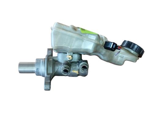Used Brake master cylinder FORD FOCUS III 1.6 Ti (125 hp) 29402217