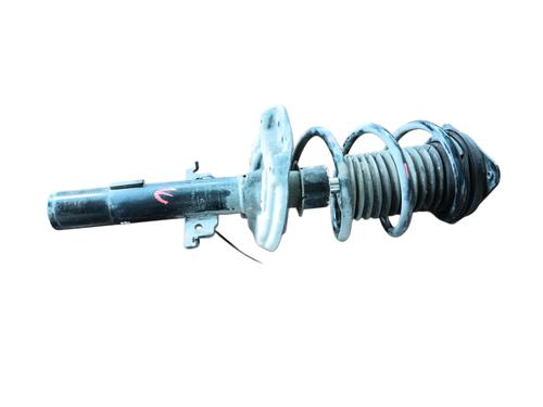 Venstre foran støtdemper RENAULT MEGANE IV Hatchback (B9A/M/N_) 1.3 TCe 140 (B9NB) (140 hp) 29305306