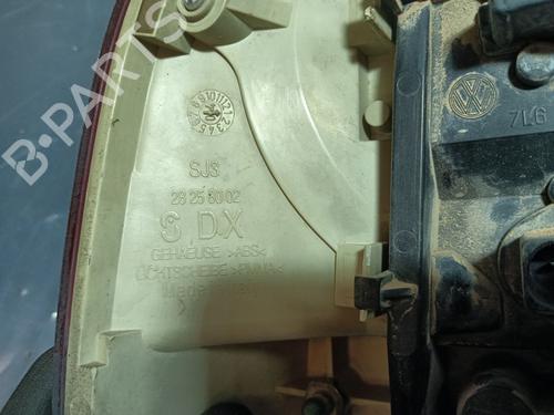 Right taillight VW TOUAREG (7LA, 7L6, 7L7) 2.5 R5 TDI | BP20851833C35 