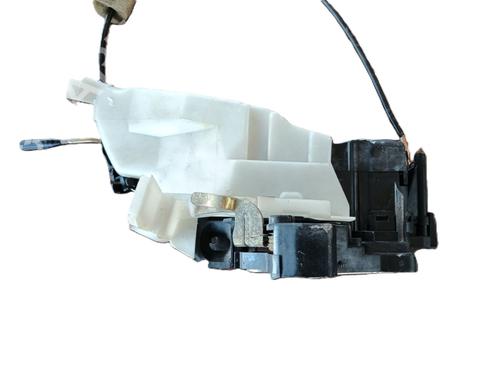 Front right lock MERCEDES-BENZ CLK (C208) CLK 230 Kompressor (208.347) | BP29919571C97