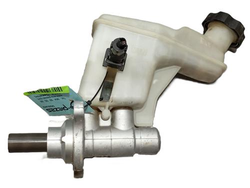 Used Brake master cylinder HYUNDAI ix35 (LM, EL, ELH) 1.7 CRDi (116 hp) 24037590